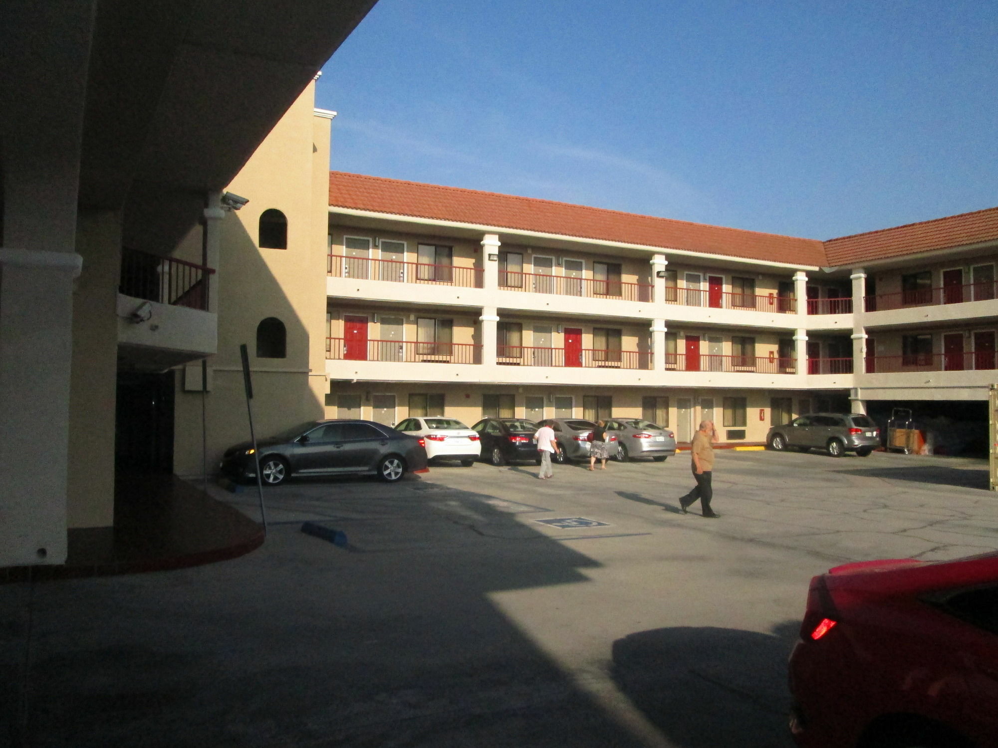 Best Western Pasadena Royale Inn & Suites Екстер'єр фото